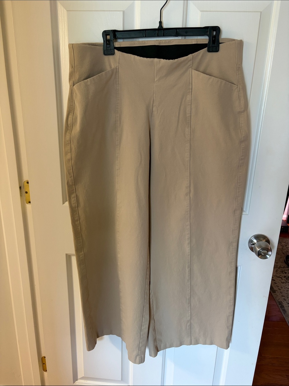 Old Navy High-Rise Pixie Wide Leg Trousers in Beige